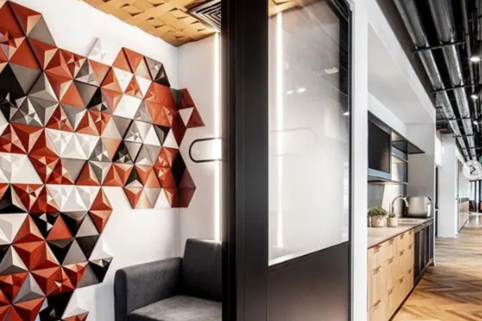 Organic-Blocks-Chock-Natural-Ceiling