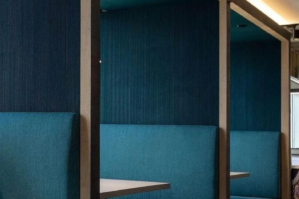 Organic-Strips-Infinity-Blue-Booth-seating