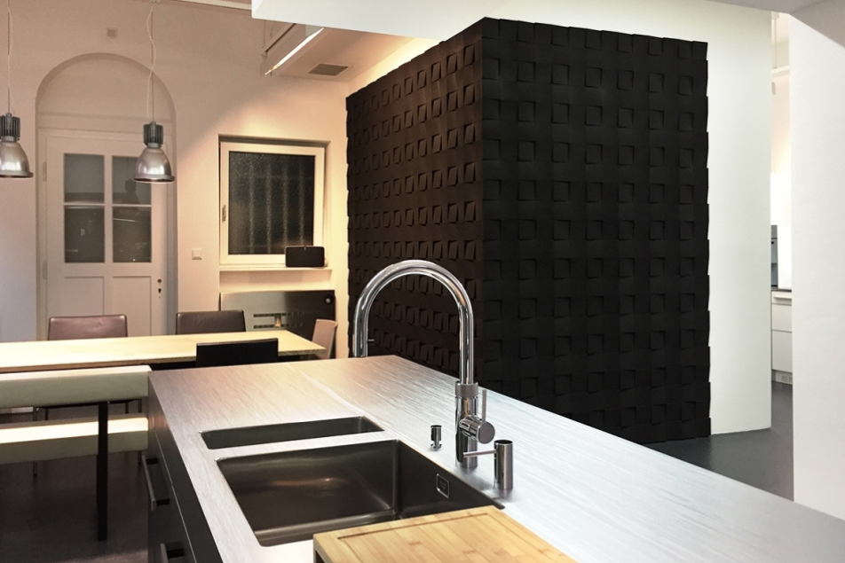 Organic-Blocks-Chock-Black-Kitchen