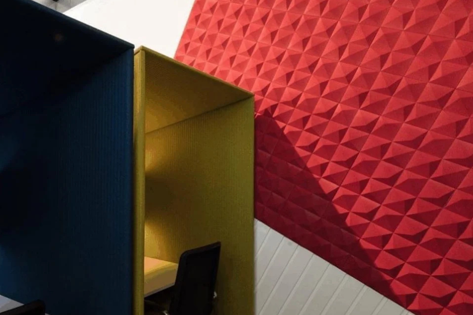 Organic-Blocks-Peak-Red-Study-Hal