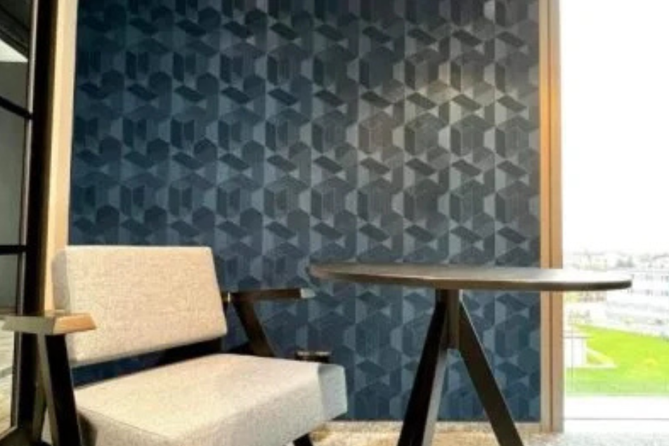 Organic-Strips-Geometric-Blue-office