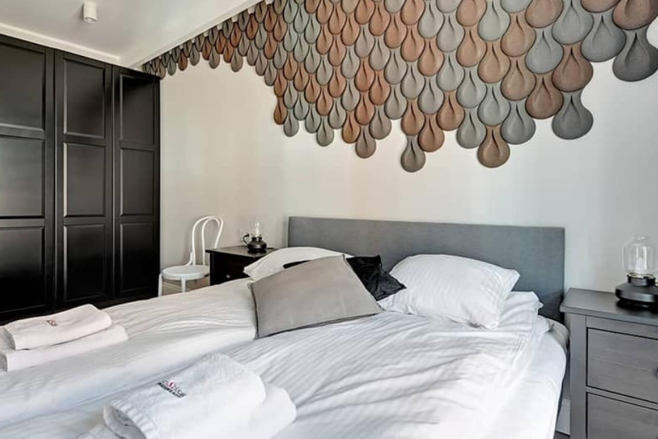 Organic-Blocks-Drop-Multi-Color-Hotel-Room (1)