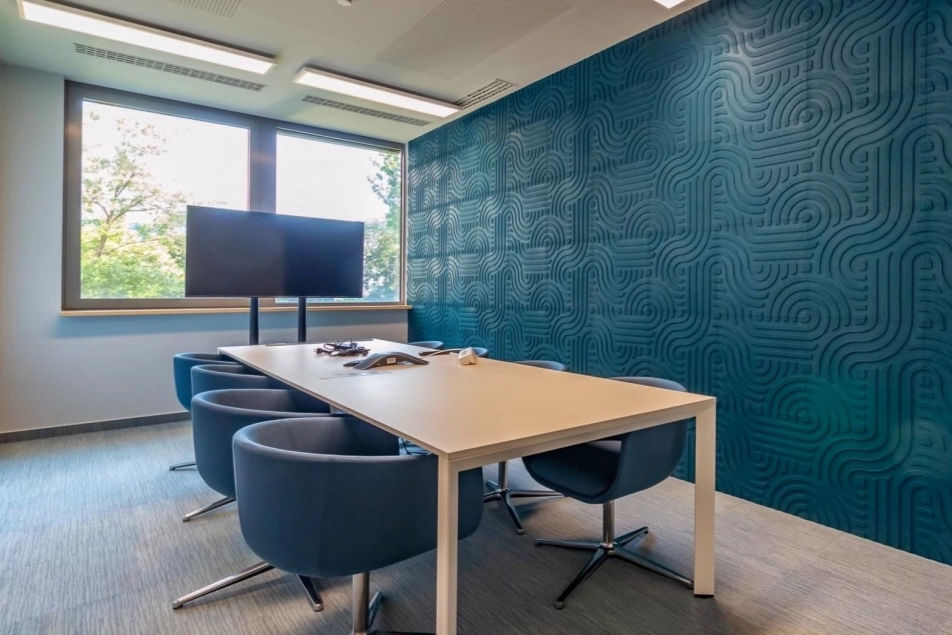 Organic-Strips-Wave-Emerald-Office